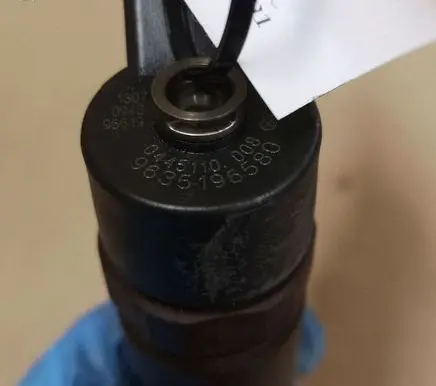Citroen Xantia Fuel injector 0445110008