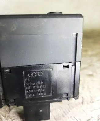 Audi A4 S4 B6 8E 8H Headlight level height control switch 8E1919094