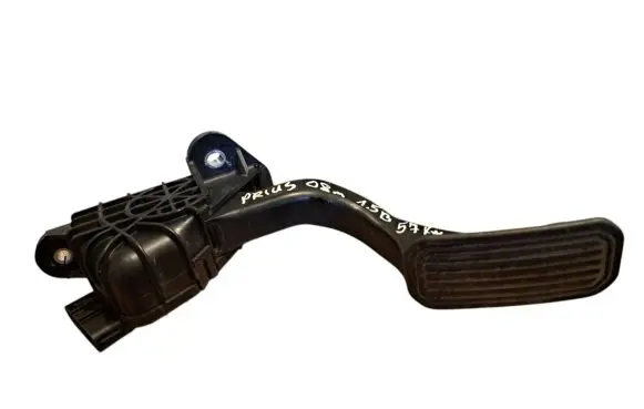 Toyota Prius (XW20) Accelerator throttle pedal 7812047050