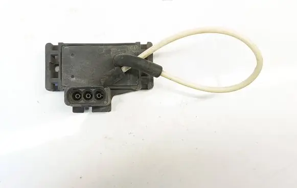 Volvo V70 Air pressure sensor 8767220