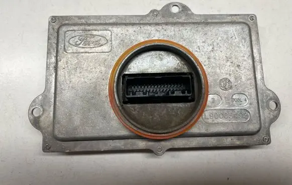 Ford Fusion II Headlight ballast module Xenon 90087685