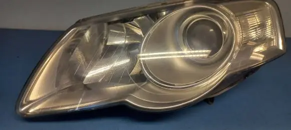 Volkswagen PASSAT B6 Headlight/headlamp 3CO941005J