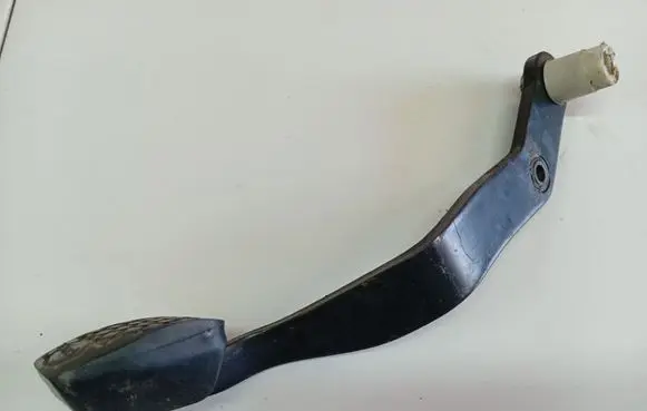 Audi 80 90 S2 B4 Brake pedal 