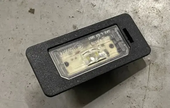 BMW X5 F15 Number plate light 7193293 133050527