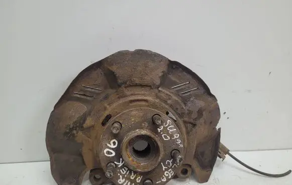 Subaru Legacy Front wheel hub
