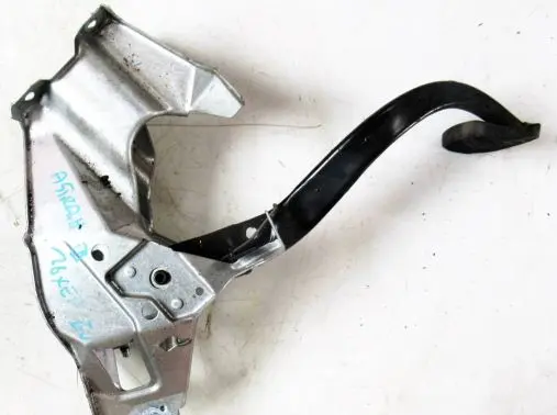 Opel Astra H Brake pedal