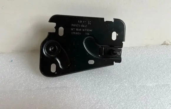 Porsche Cayenne (9Y0 9Y3) Engine bonnet/hood lock/latch loop/hook 9Y0823186A