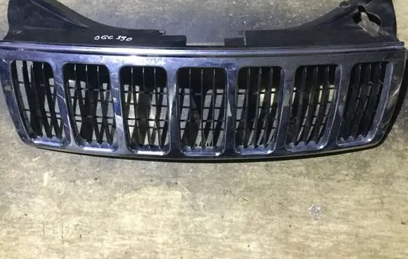 Jeep Cherokee Front bumper upper radiator grill 5JF94TRMAE 82209206