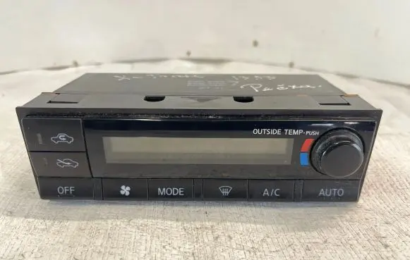 Nissan X-Trail T30 Climate control unit 275008H802 3N28234700