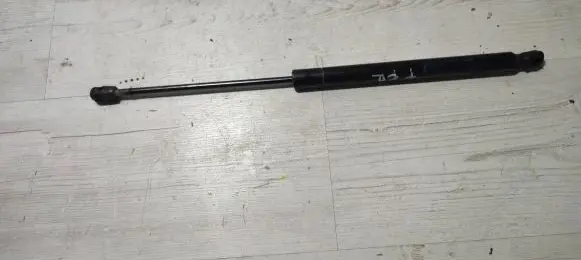 Fiat Freemont Shock absorber/damper mounting bracket 68101213AA 1333650550