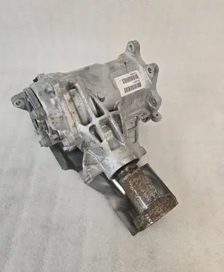 Volvo XC40 Gearbox transfer box case 32240714