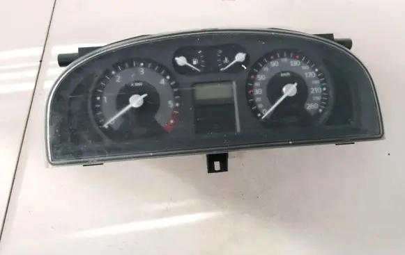 Renault Laguna II Speedometer (instrument cluster) 8200291330 5550009602