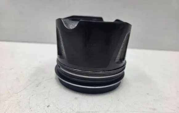 Mercedes-Benz ML W164 Piston A6420301718 6420301718