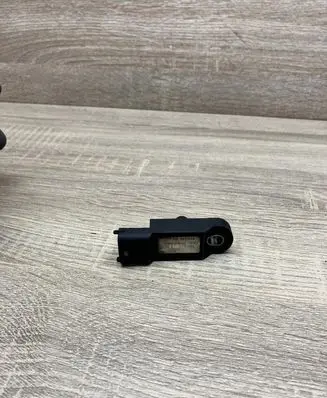 Renault Scenic III - Grand scenic III Air pressure sensor 8200168253 0281002566