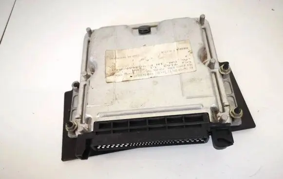 Peugeot 406 Engine control unit/module 9634662880 0281001782