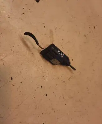 Audi A4 S4 B6 8E 8H Brake pedal sensor switch 8E0927189 19322005