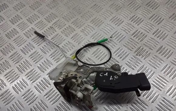 Citroen C1 Front door lock