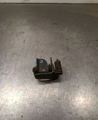 Chevrolet Caprice Rear door lower hinge J5487