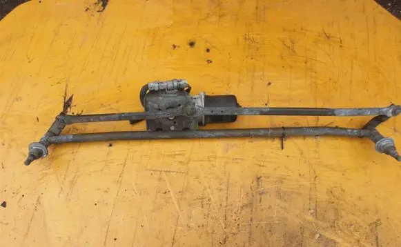 Iveco Daily 3rd gen Front wiper linkage 42536088