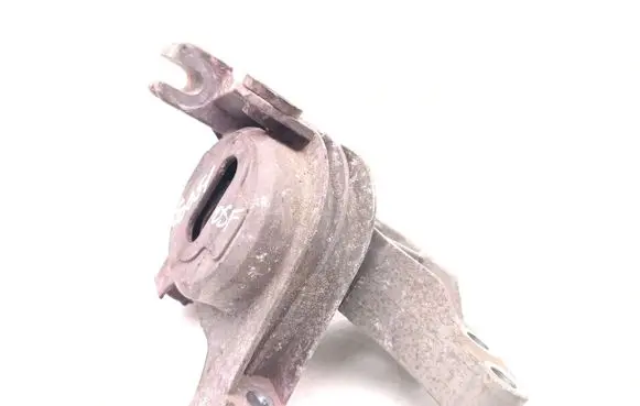 Alfa Romeo Giulietta Engine mount bracket 51894348