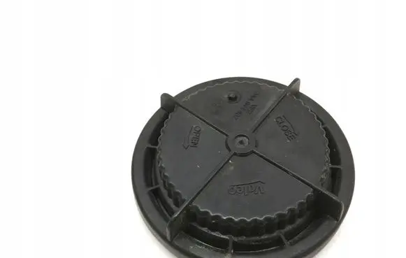 Volkswagen Polo Original wheel cap 