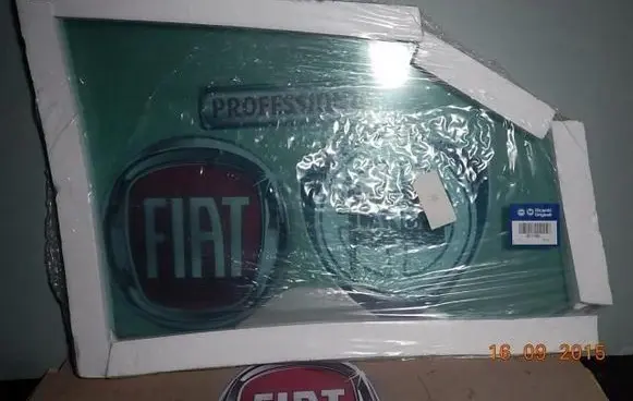 Lancia Ypsilon Front windscreen/windshield window 51816885