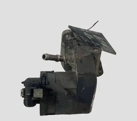 BMW 1 E81 E87 EGR valve 7810871