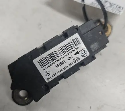 Mercedes-Benz C W203 Airbag deployment crash/impact sensor 0018209126