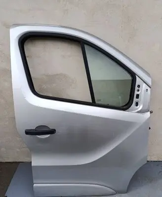 Opel Vivaro Front door