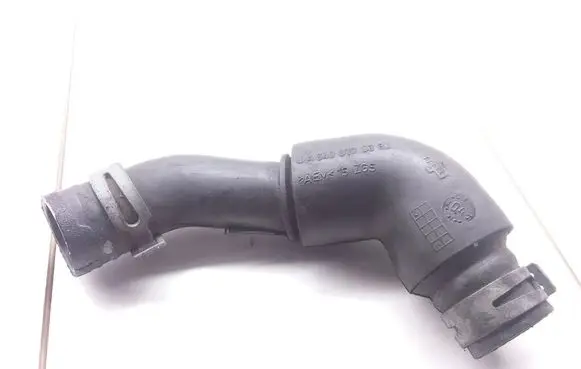 Mercedes-Benz A W169 Breather hose/pipe A6400100382