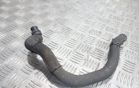 Mercedes-Benz C W204 Engine coolant pipe/hose 2048305596