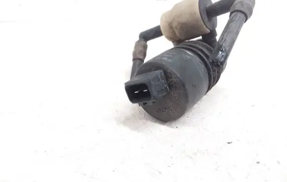 Opel Signum Windscreen/windshield washer pump 90585762