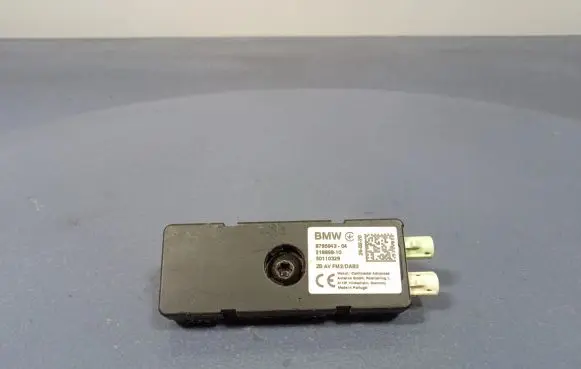 BMW 2 F44 Aerial antenna amplifier 8795943