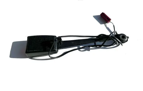 Ford C-MAX II Front seatbelt buckle AM51R61208A 617035900E
