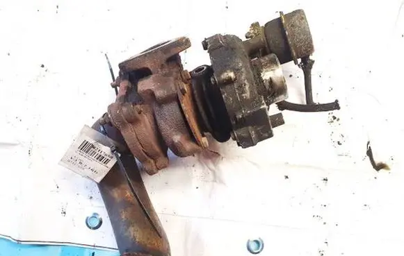 Volkswagen Golf IV Turbo 038145701A
