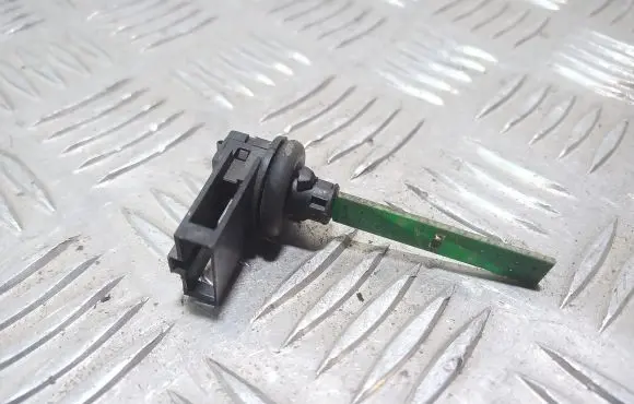 Audi A4 S4 B6 8E 8H Interior temperature sensor 4B0820539