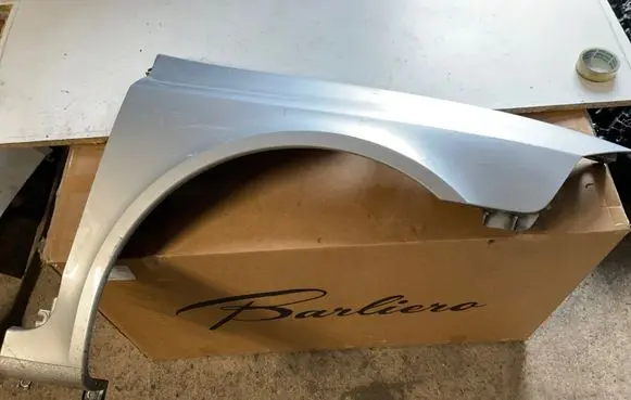 Renault Laguna II Fender