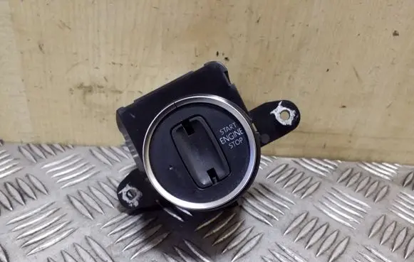 Volkswagen Touareg II Ignition lock 7P6905843