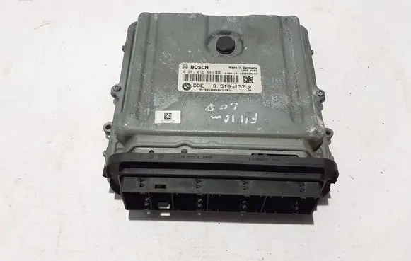 BMW 5 F10 F11 Engine control unit/module 8510137