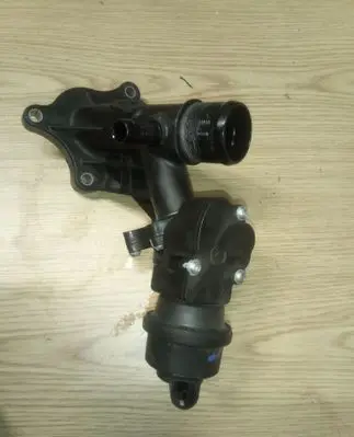 Nissan X-Trail T32 Engine coolant pipe/hose 110600686R