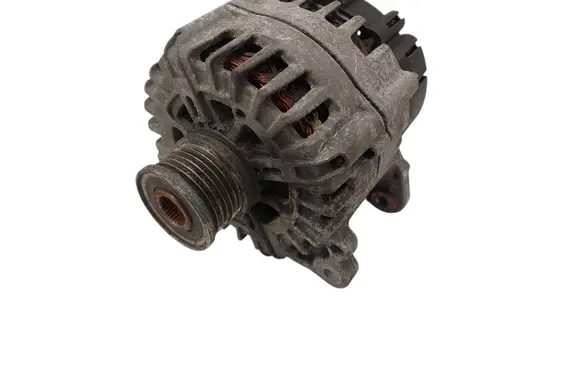 Audi A5 Sportback 8TA Generator/alternator 04L903017A