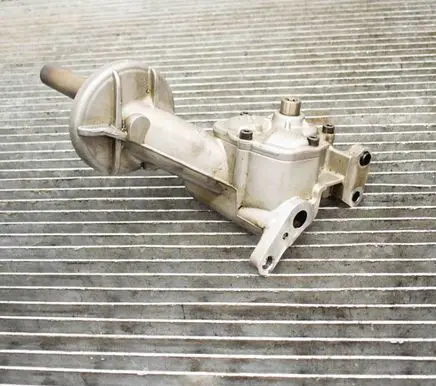 Audi Q7 4L Oil pump 