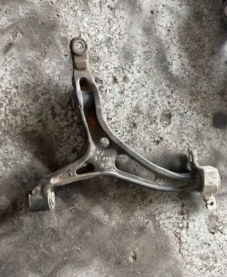 Mercedes-Benz ML W164 Front lower control arm/wishbone 000060367106