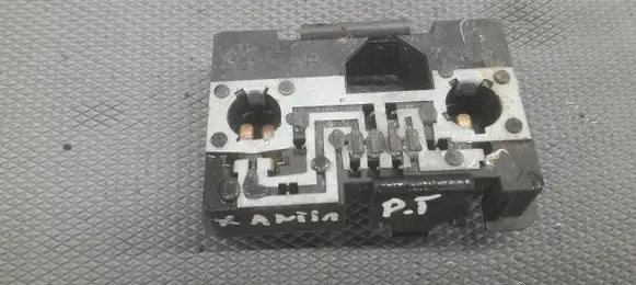 Citroen Xantia Tail light bulb cover holder