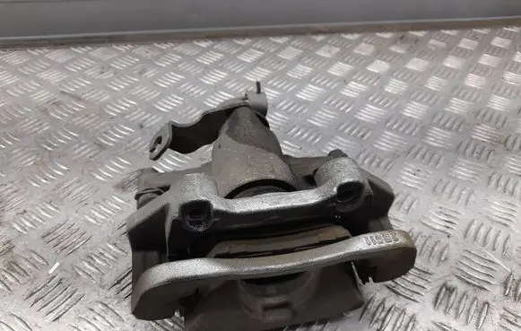 Ford Mustang VI Rear brake caliper FR302K327FE