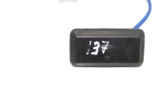 KIA Optima Tailgate/boot open switch button 