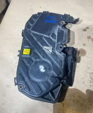 Opel Zafira B Timing belt guard (cover) 55187752 C0DST3808 55187754