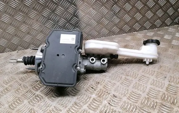 Tesla Model X Master brake cylinder 1045523-00-C