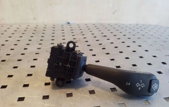 BMW X5 E53 Indicator stalk 8363668