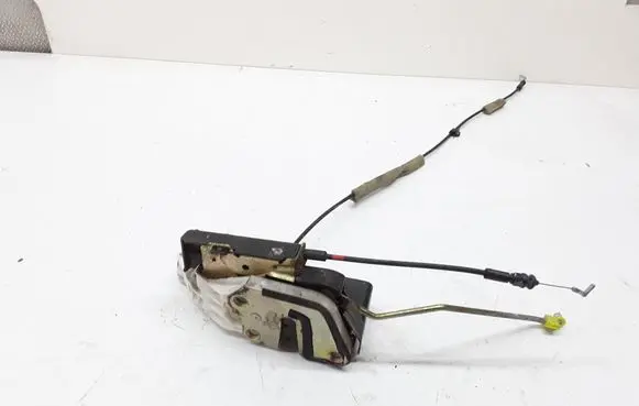 Mitsubishi Pajero Front door lock 